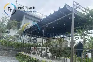 Thi công mái che bạt chất lượng cao cho sân vườn