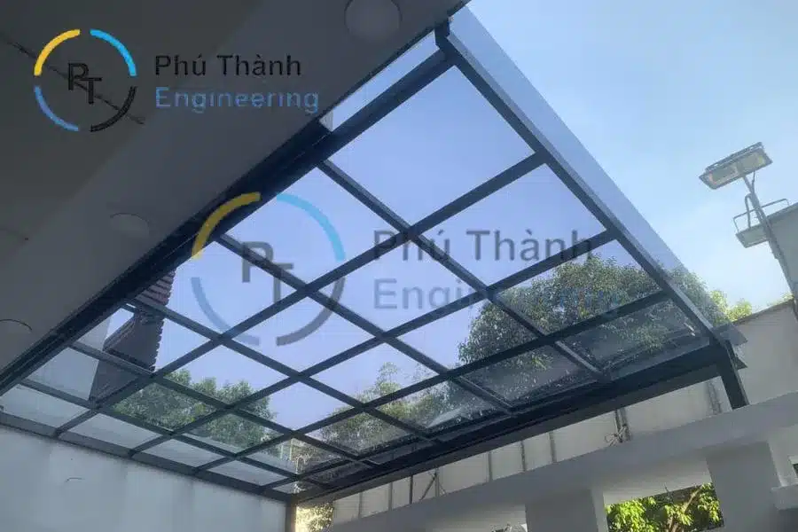 Dịch Vụ Lắp Đặt Mái Che Kéo Ra Vào Tại Bình Dương 36 Các loại mái che poly bền bỉ, chống tia UV