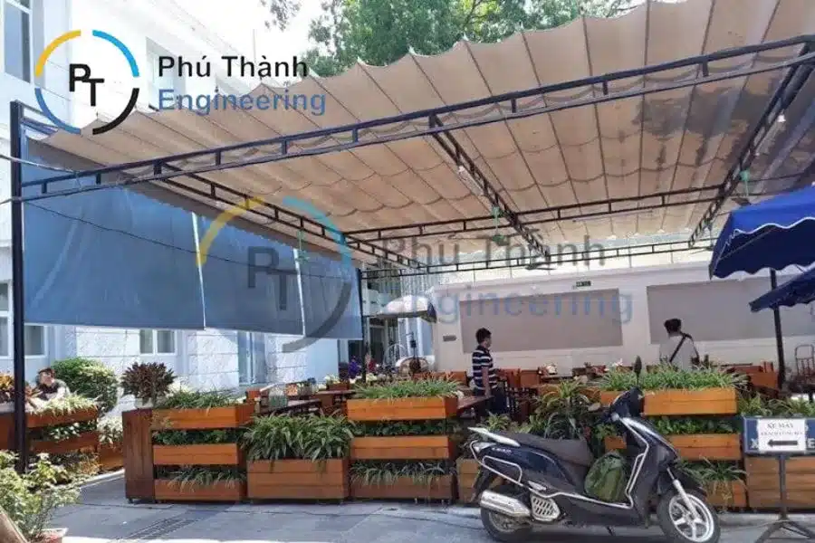 Dịch Vụ Lắp Đặt Mái Che Kéo Ra Vào Tại Bình Dương 37 Mái che kéo ra vào tiện dụng cho cửa hàng